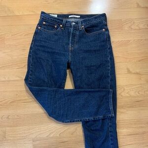 Levi’s Wedgie Jeans  Size 28